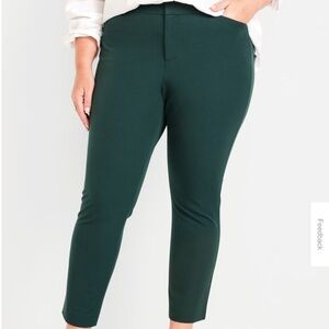 Old Navy Women 22 Green Stretch Never-Fade High-Rise Pixie Straight Ankle Pants
